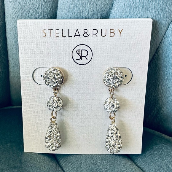 Stella & Ruby Shiny Gold Dangle Earrings - Picture 2 of 4